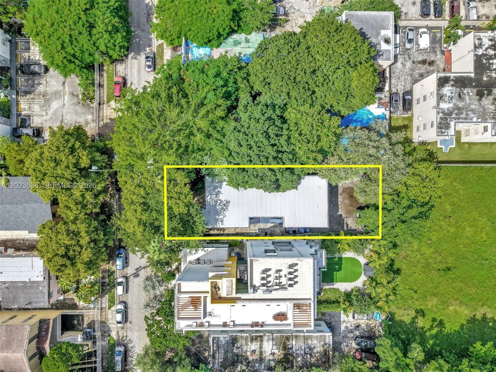 641 NW 2nd St, Miami FL 33128 — 3