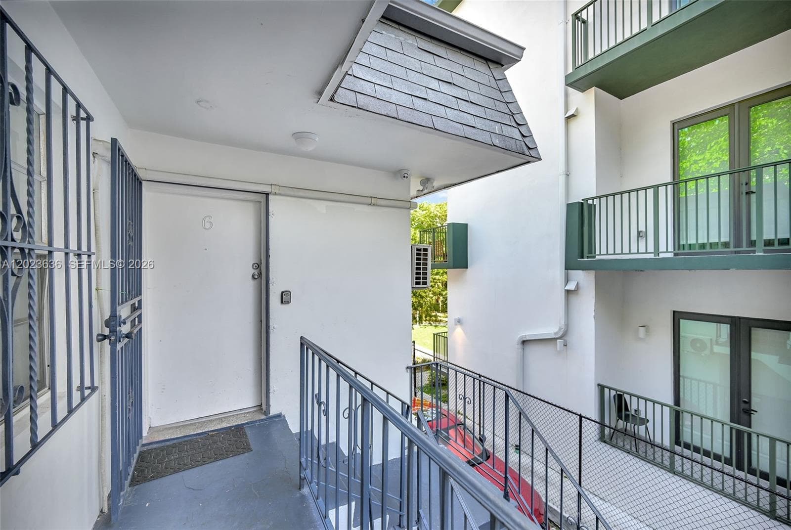 641 NW 2nd St, Miami FL 33128 — 25