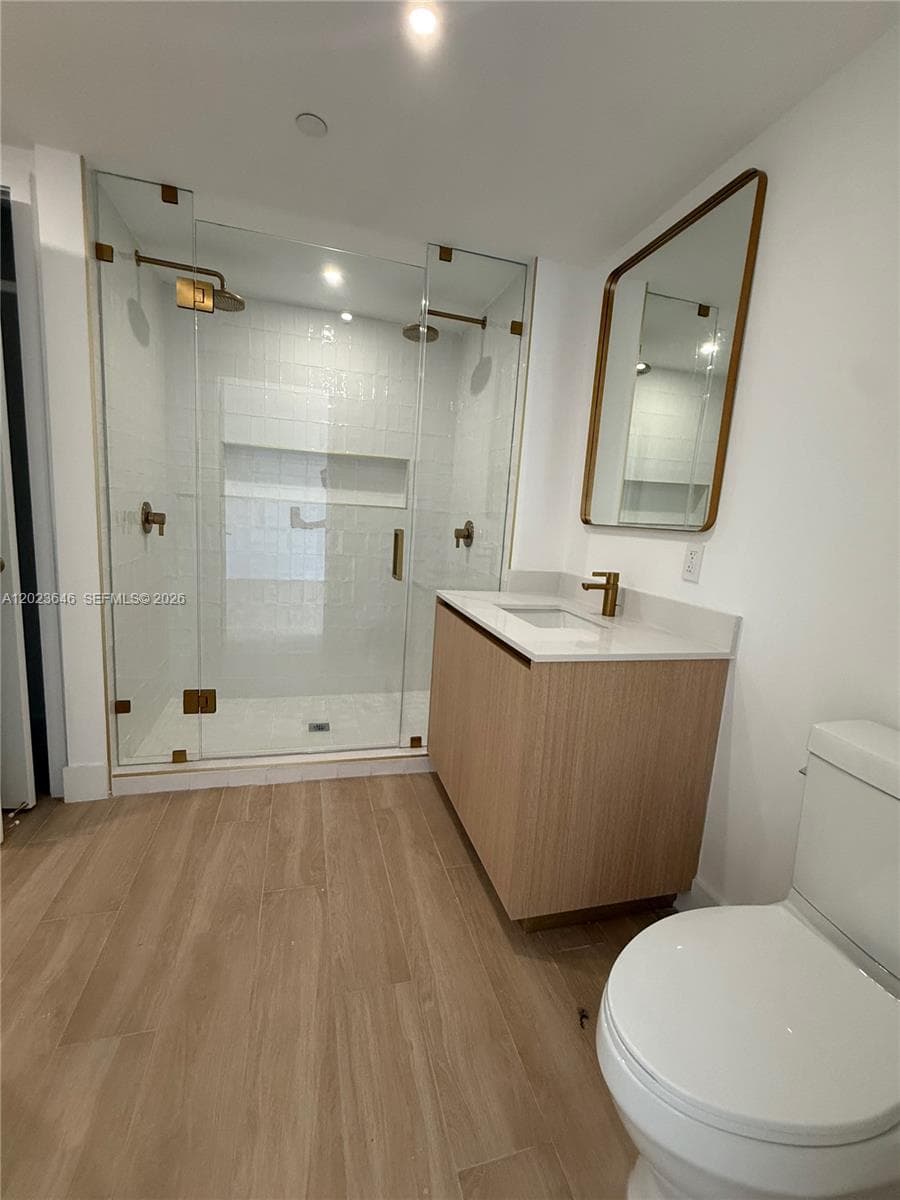 90 NE 32 # 411, Miami FL 33137 — 11