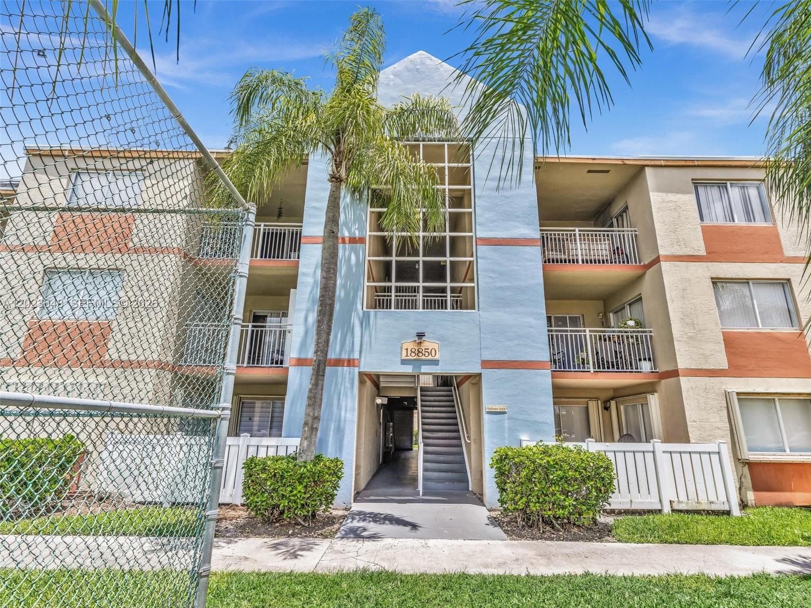 18850 NW 57th Ave # 208, Hialeah FL 33015 — 1