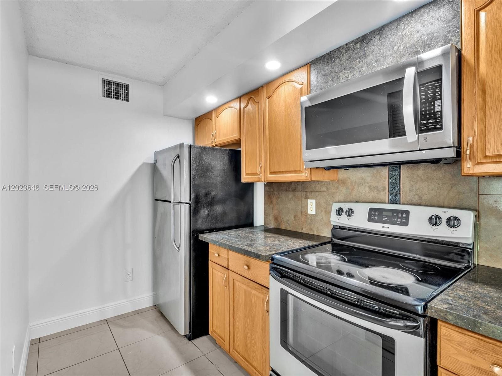 18850 NW 57th Ave # 208, Hialeah FL 33015 — 9