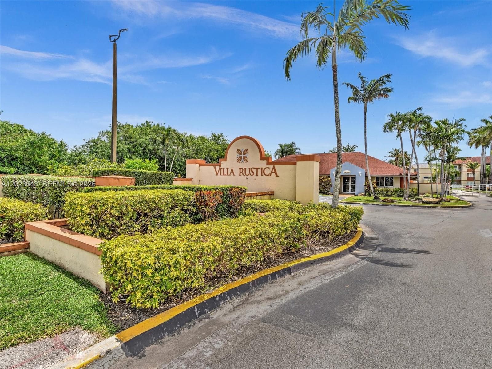 18850 NW 57th Ave # 208, Hialeah FL 33015 — 37