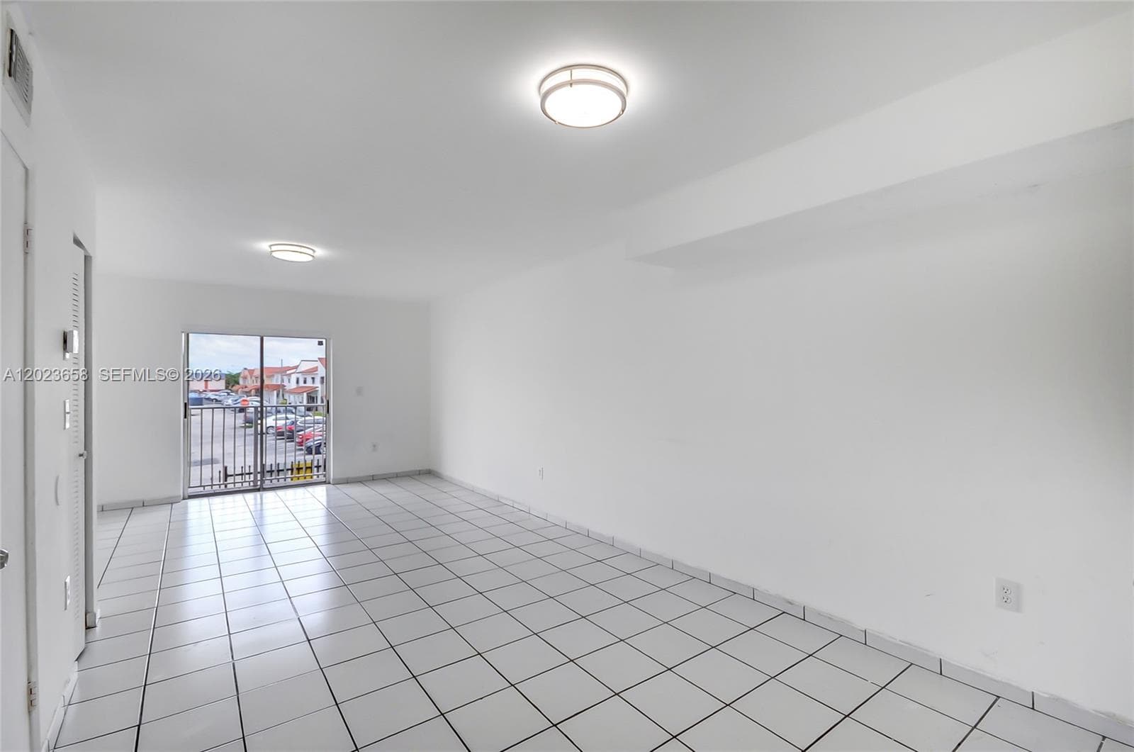 3021 W 76th St # 203, Hialeah FL 33018 — 2