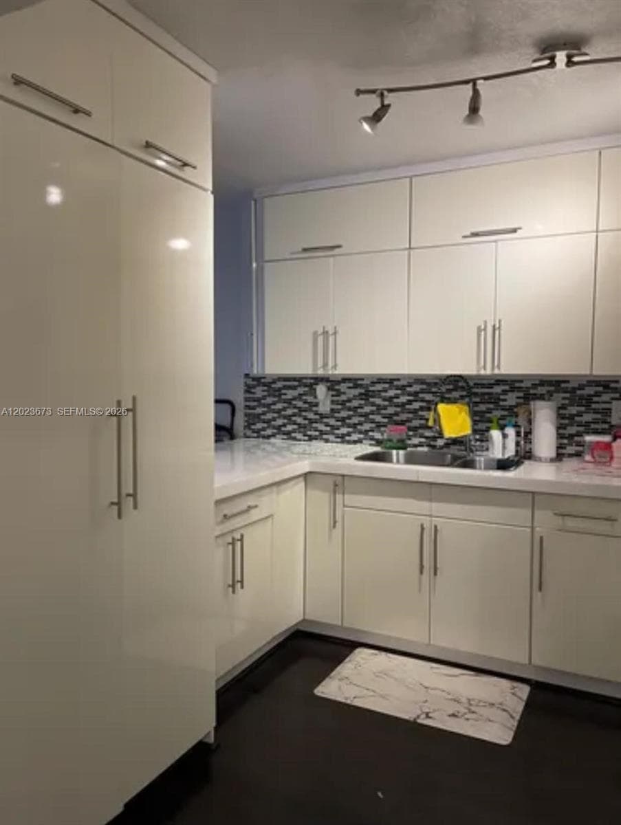 1810 W 56th St # 3414, Hialeah FL 33012 — 4