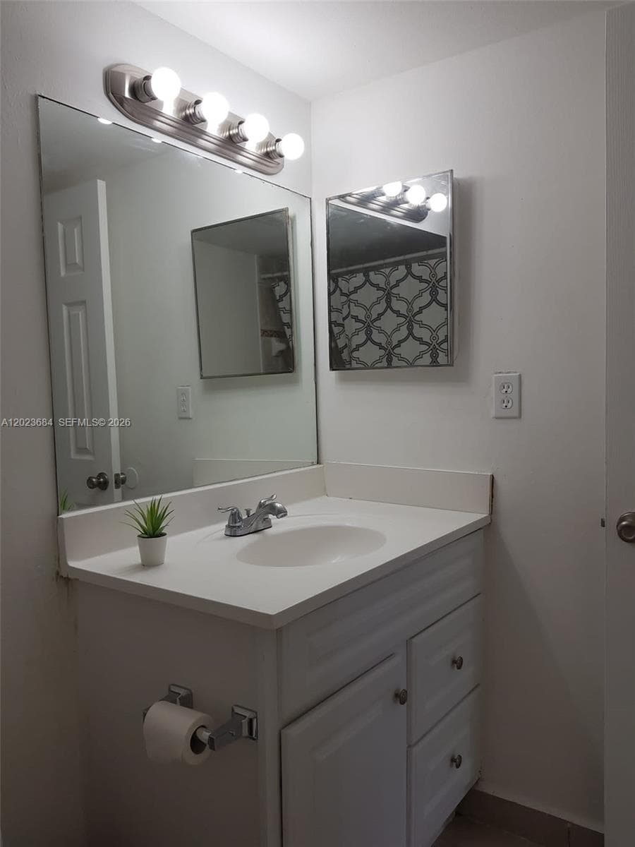 606 W 81st St # 314, Hialeah FL 33014 — 8