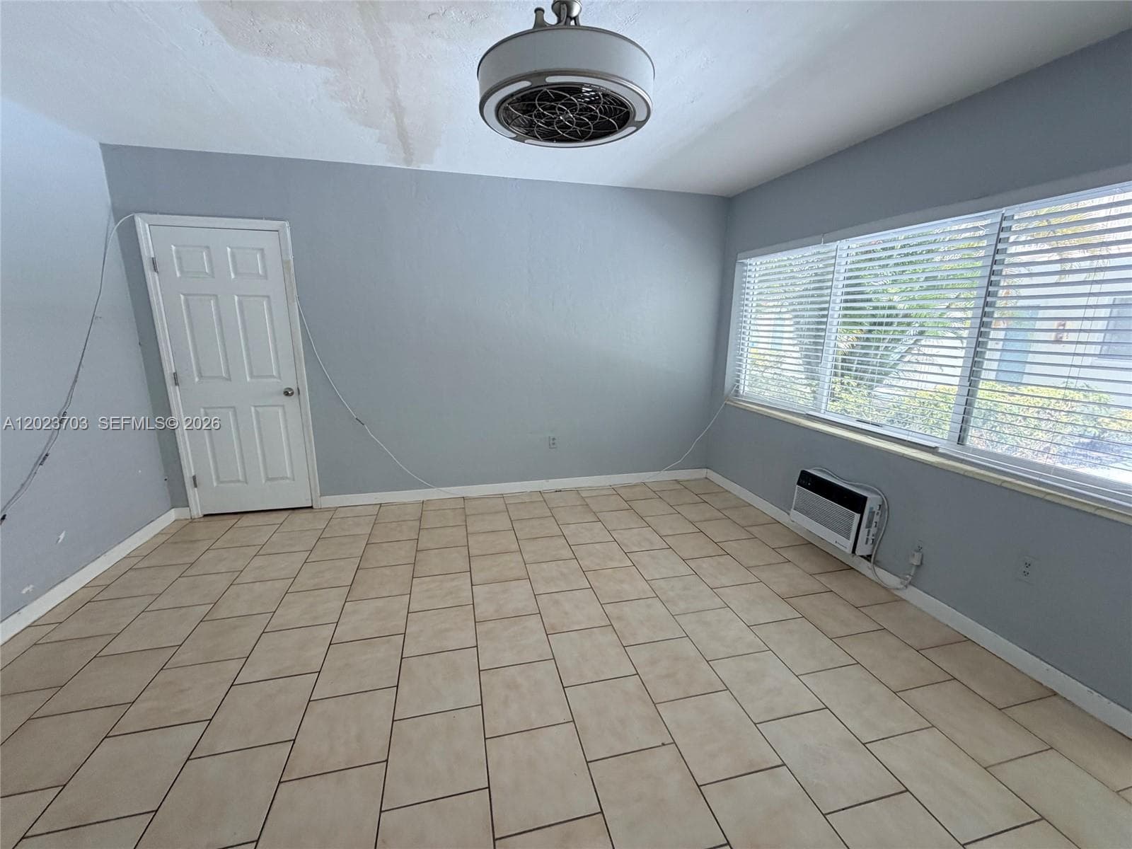 1233 Marseille Dr # 5, Miami Beach FL 33141 — 6