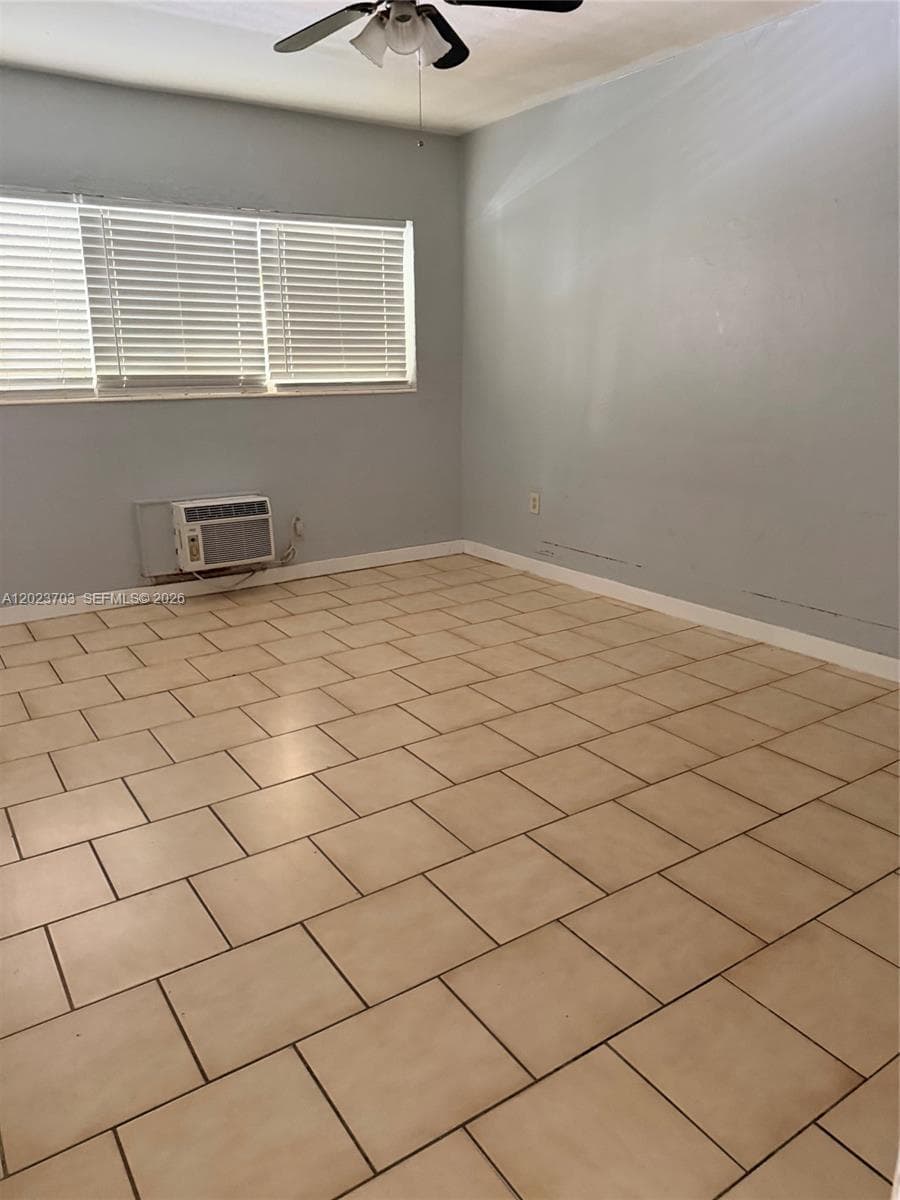 1233 Marseille Dr # 5, Miami Beach FL 33141 — 12