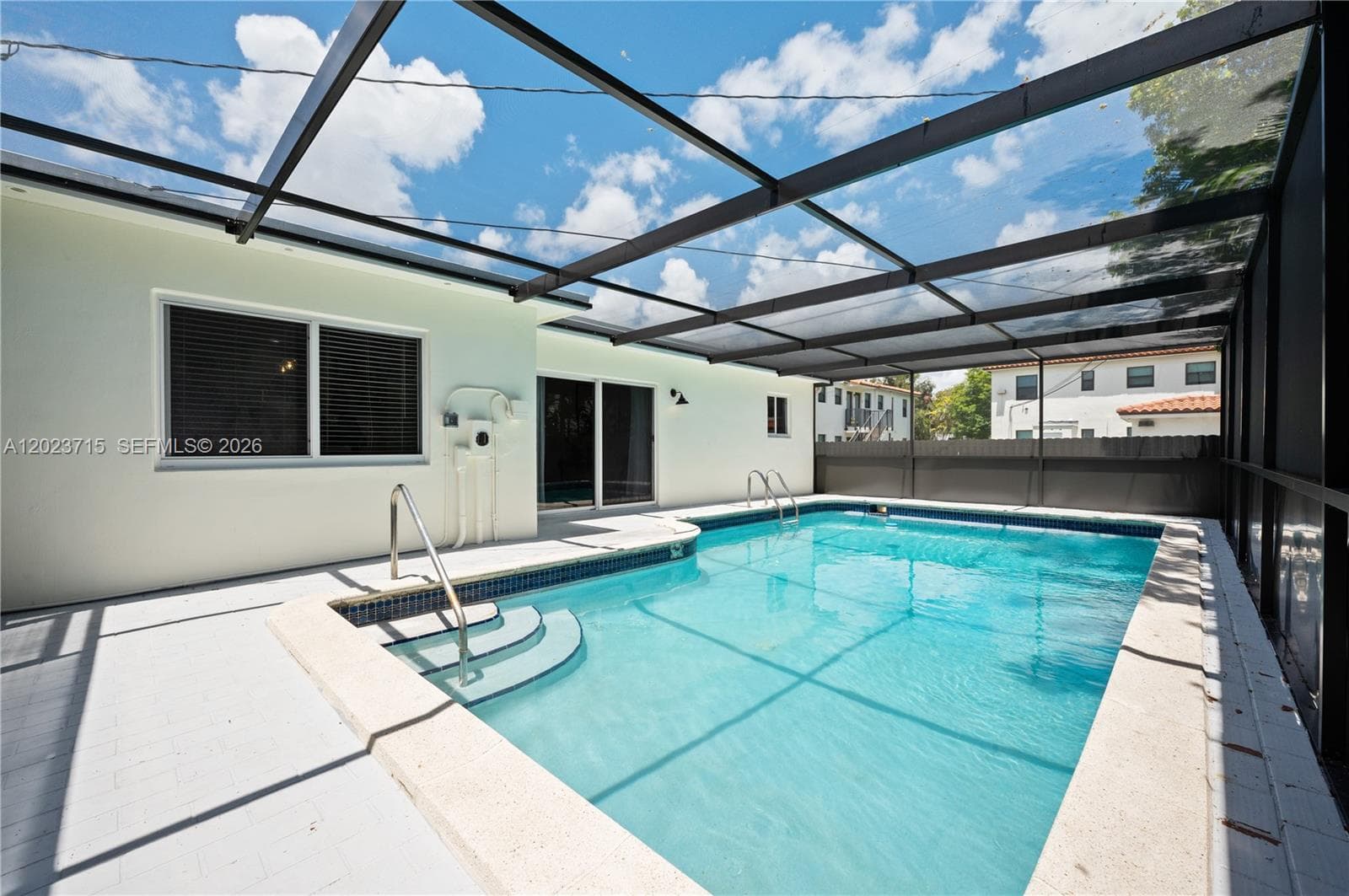 4220 SW 14th St, Miami FL 33134 — 25