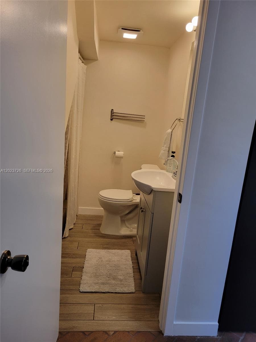 5866 SW 60th St # 3, Miami FL 33143 — 5