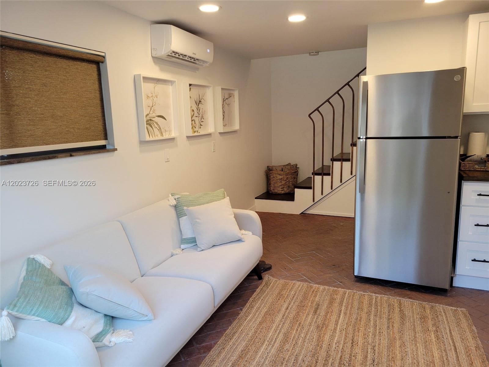 5866 SW 60th St # 3, Miami FL 33143 — 4