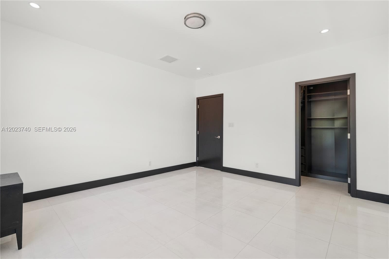 519 Alhambra Cir, Coral Gables FL 33134 — 62