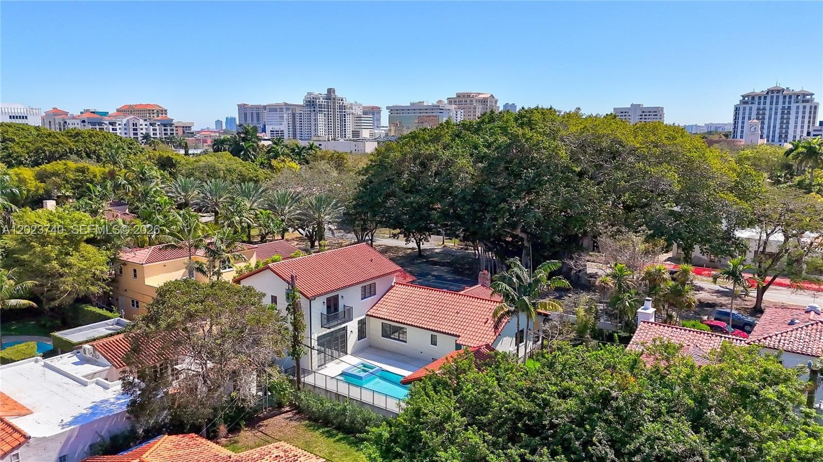 519 Alhambra Cir, Coral Gables FL 33134 — 23