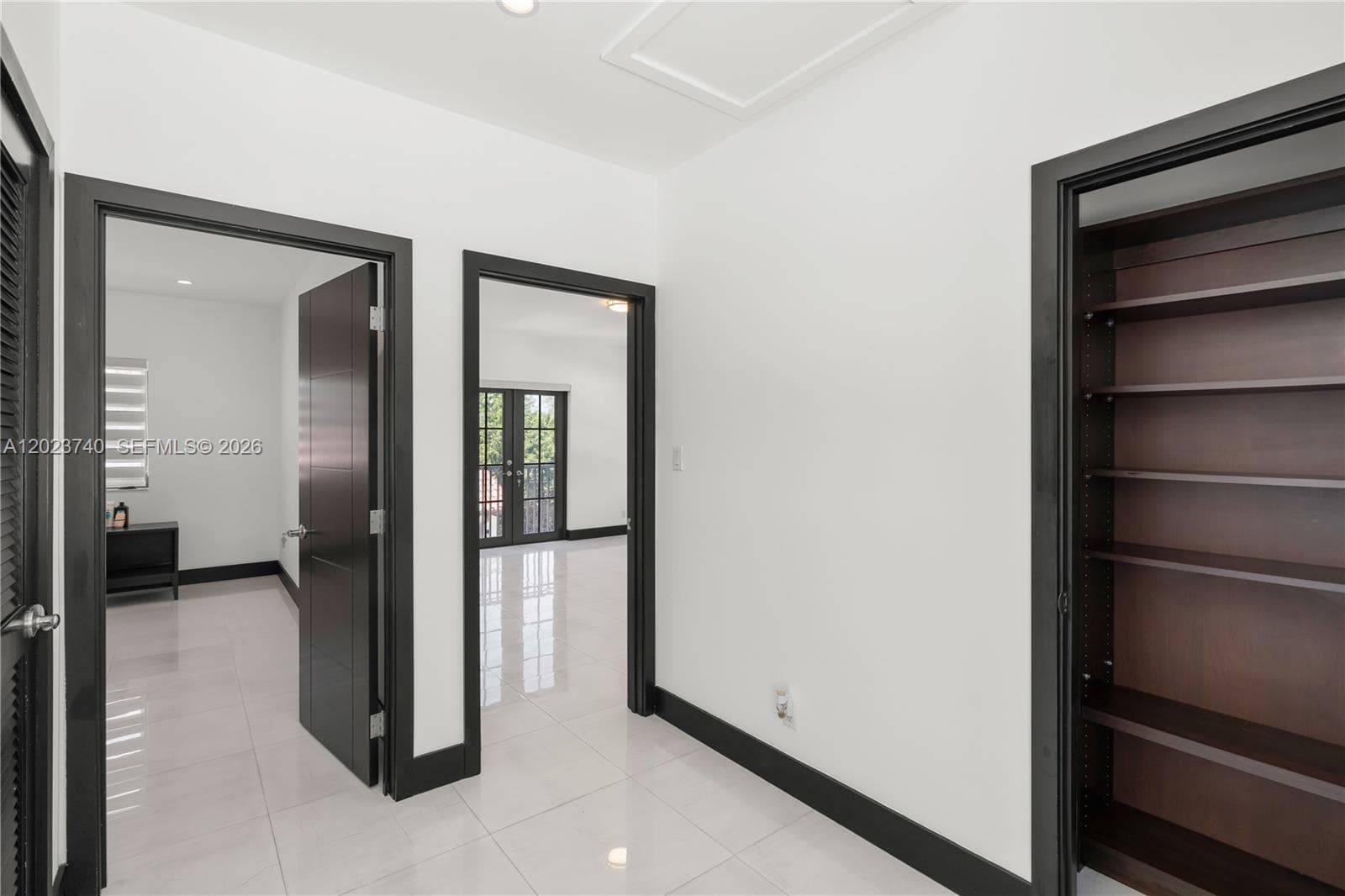 519 Alhambra Cir, Coral Gables FL 33134 — 53