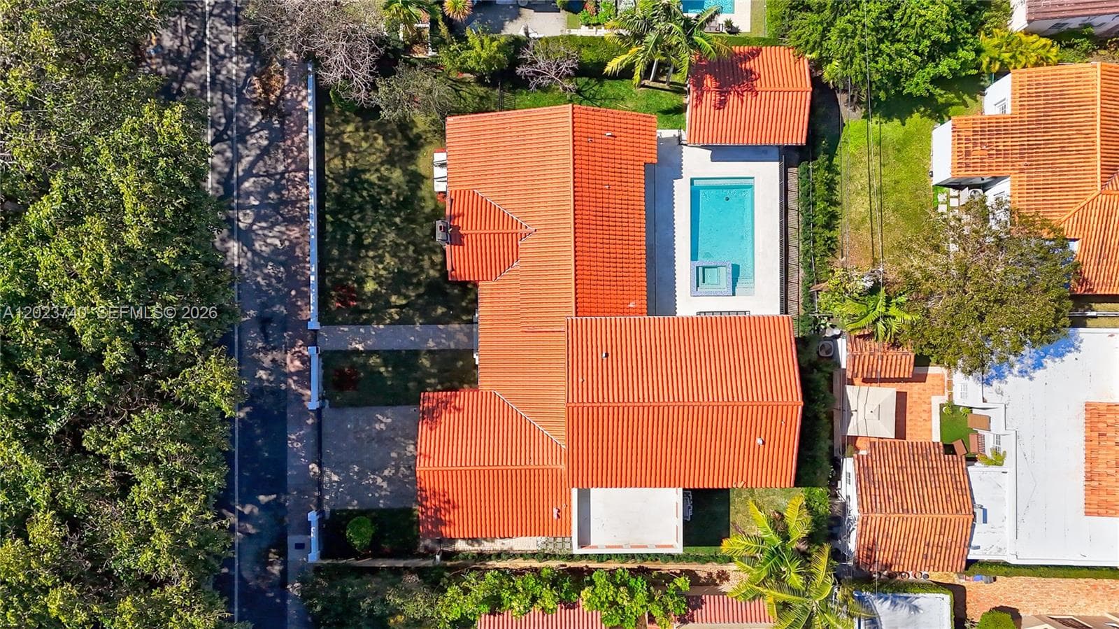 519 Alhambra Cir, Coral Gables FL 33134 — 67