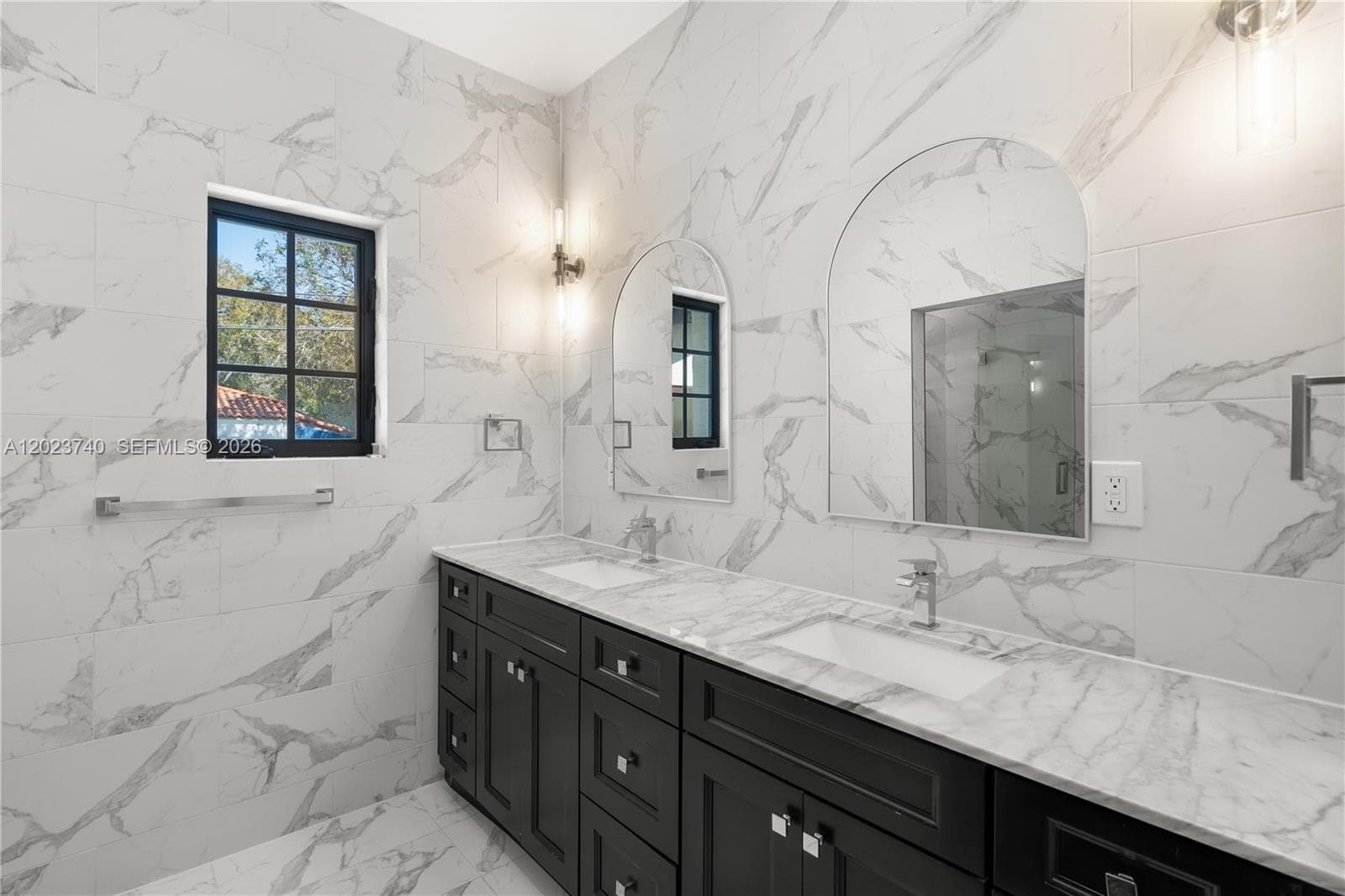 519 Alhambra Cir, Coral Gables FL 33134 — 36