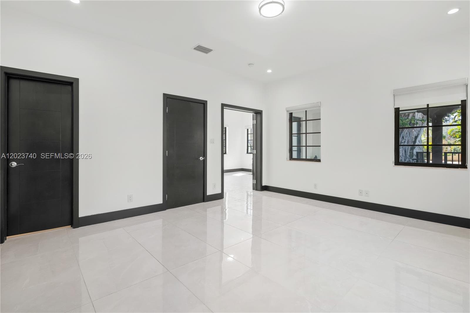 519 Alhambra Cir, Coral Gables FL 33134 — 34