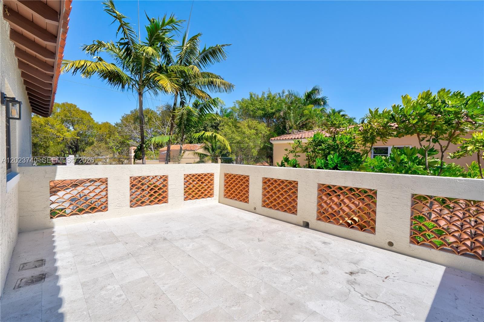 519 Alhambra Cir, Coral Gables FL 33134 — 49