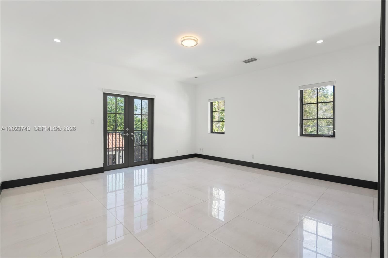 519 Alhambra Cir, Coral Gables FL 33134 — 54