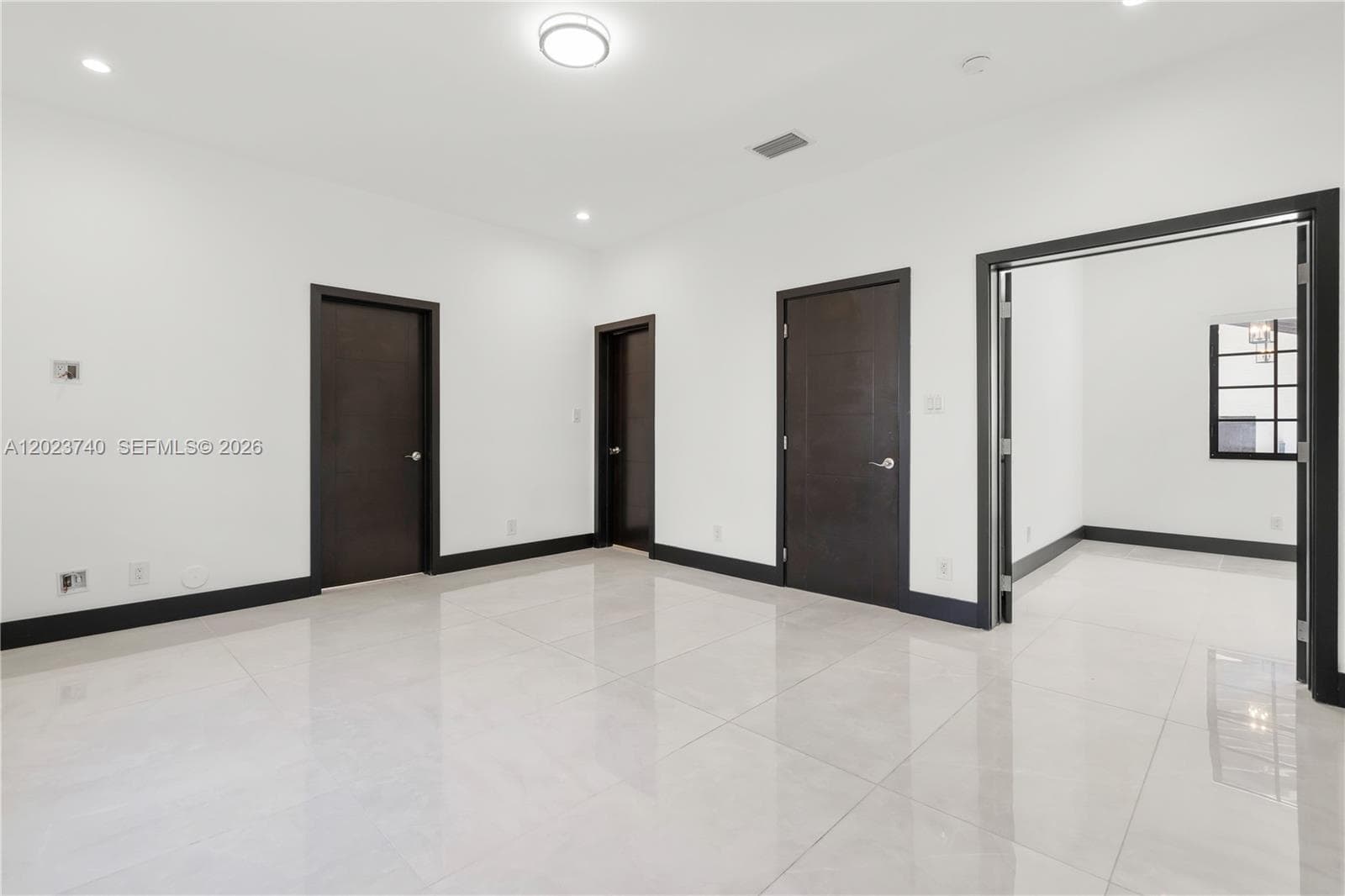 519 Alhambra Cir, Coral Gables FL 33134 — 35