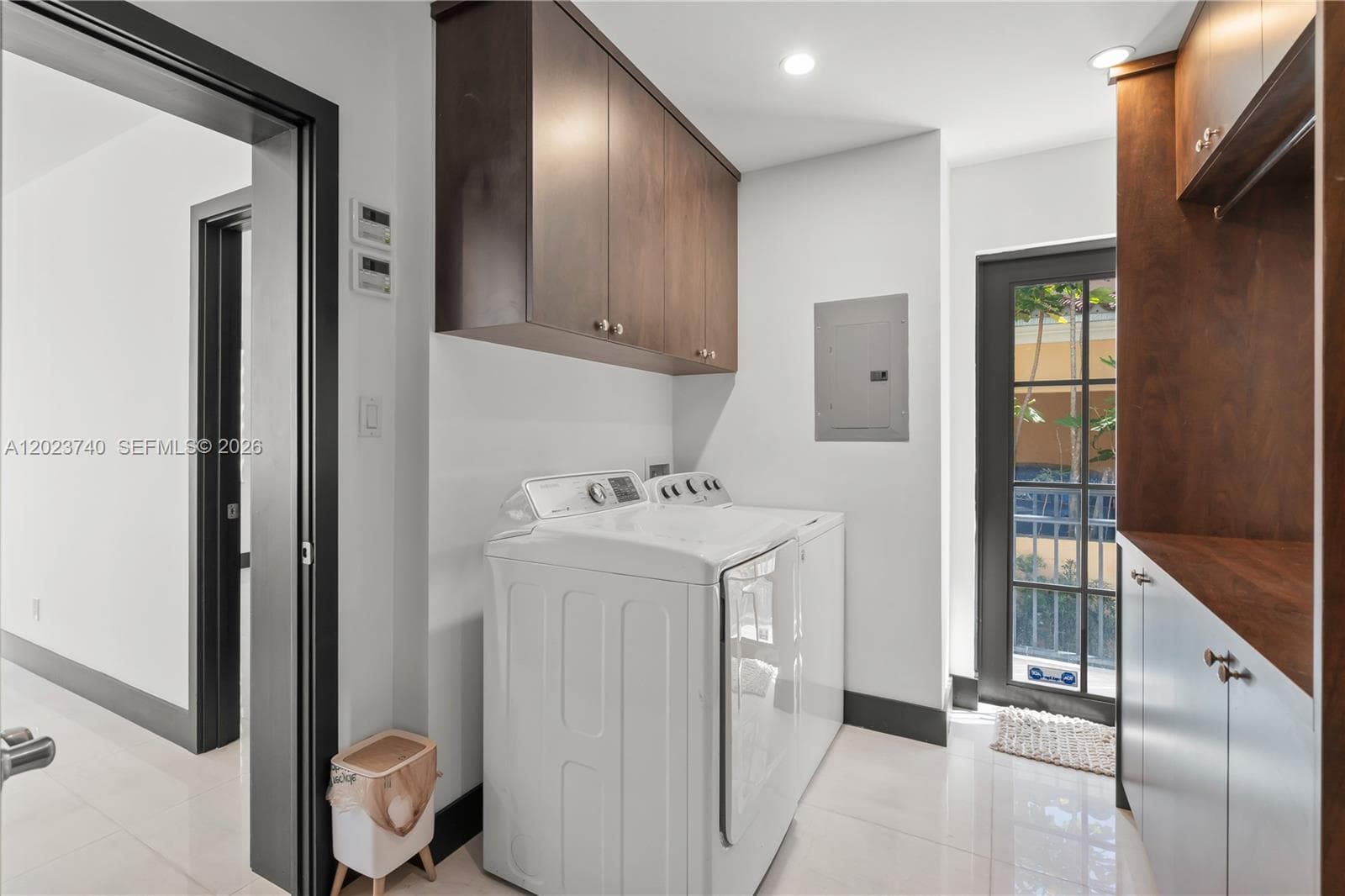 519 Alhambra Cir, Coral Gables FL 33134 — 64