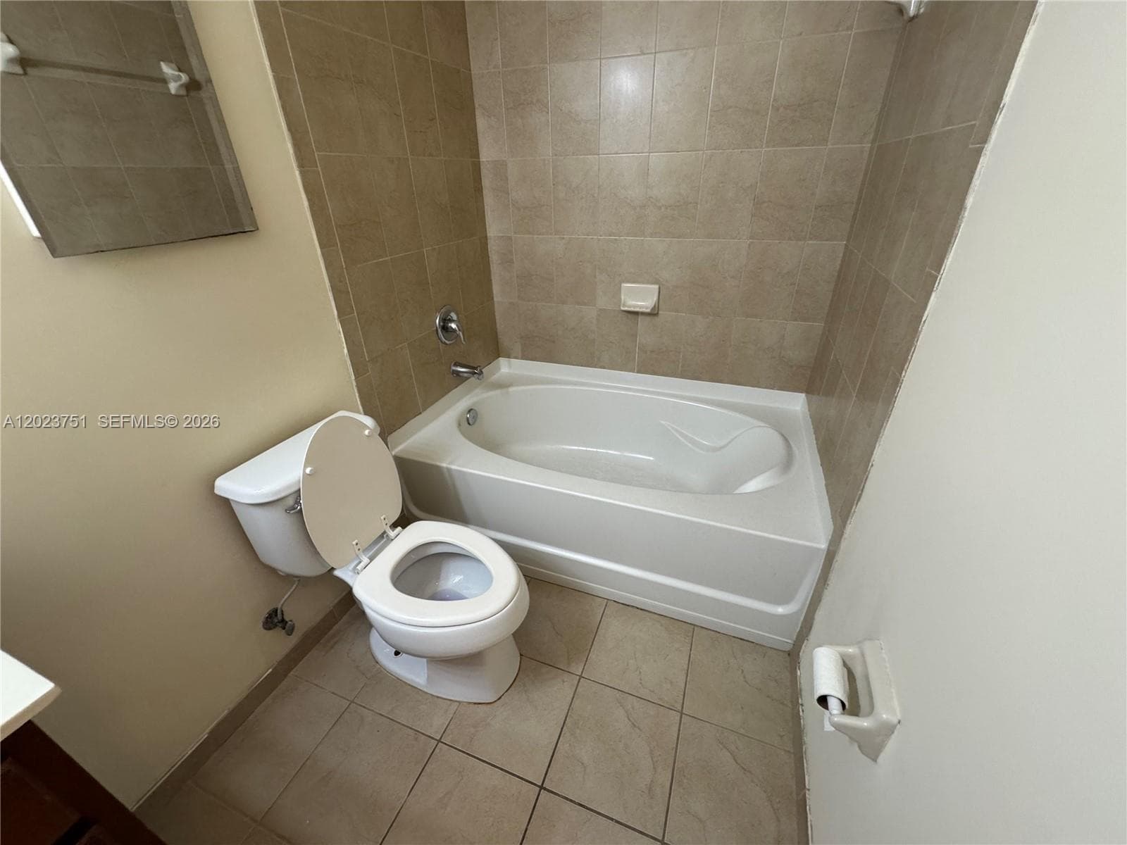 8650 NW 97 ave # 209, Doral FL 33178 — 17