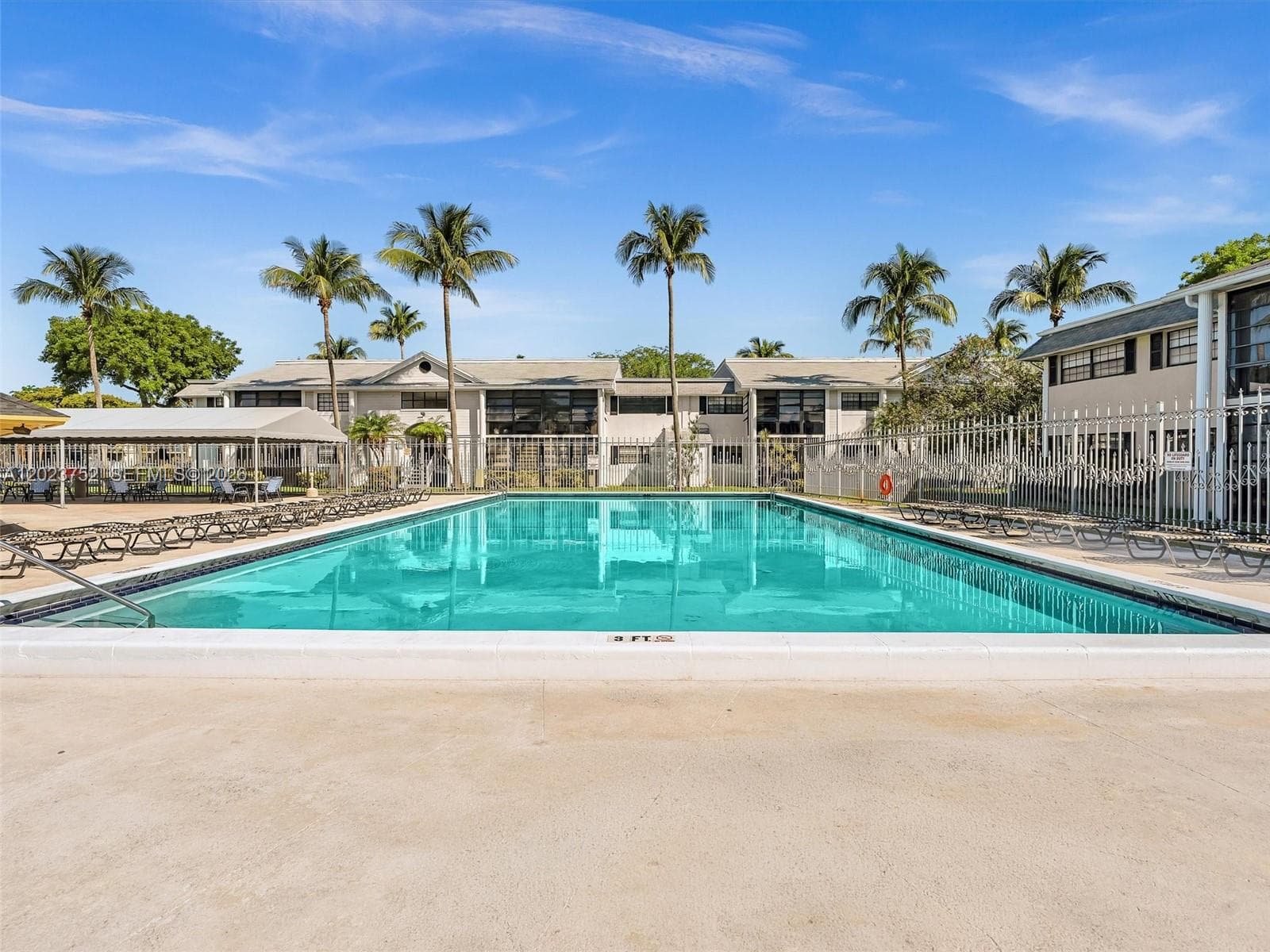 831 NE 199th St # 34, Miami FL 33179 — 30