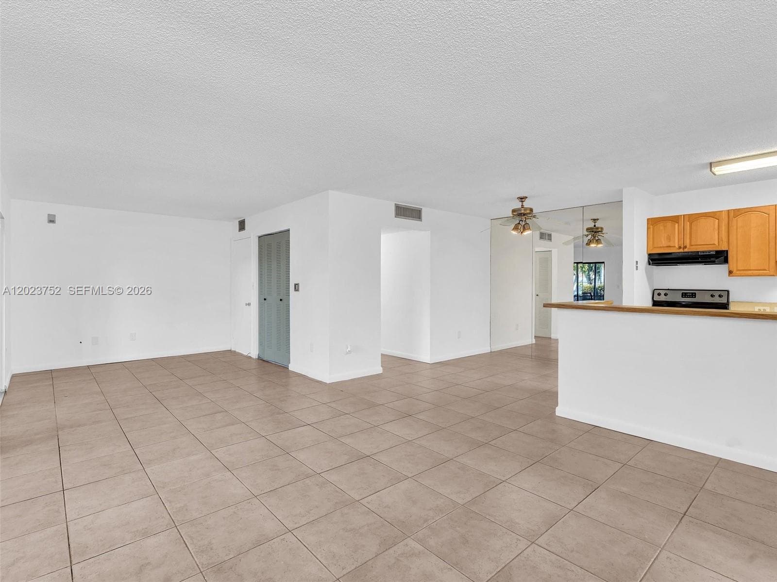 831 NE 199th St # 34, Miami FL 33179 — 11