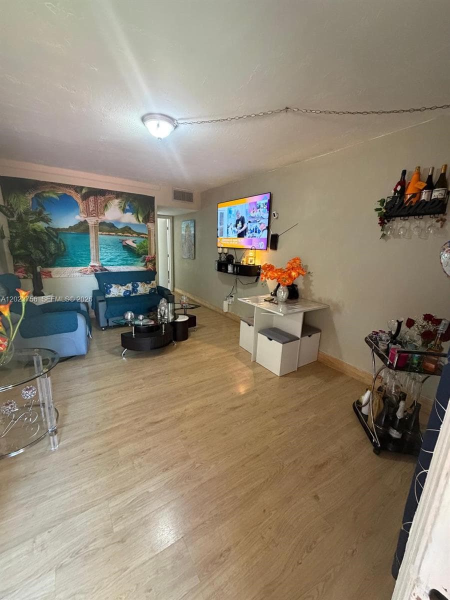 1245 W 24th St # 118, Hialeah FL 33010 — 23