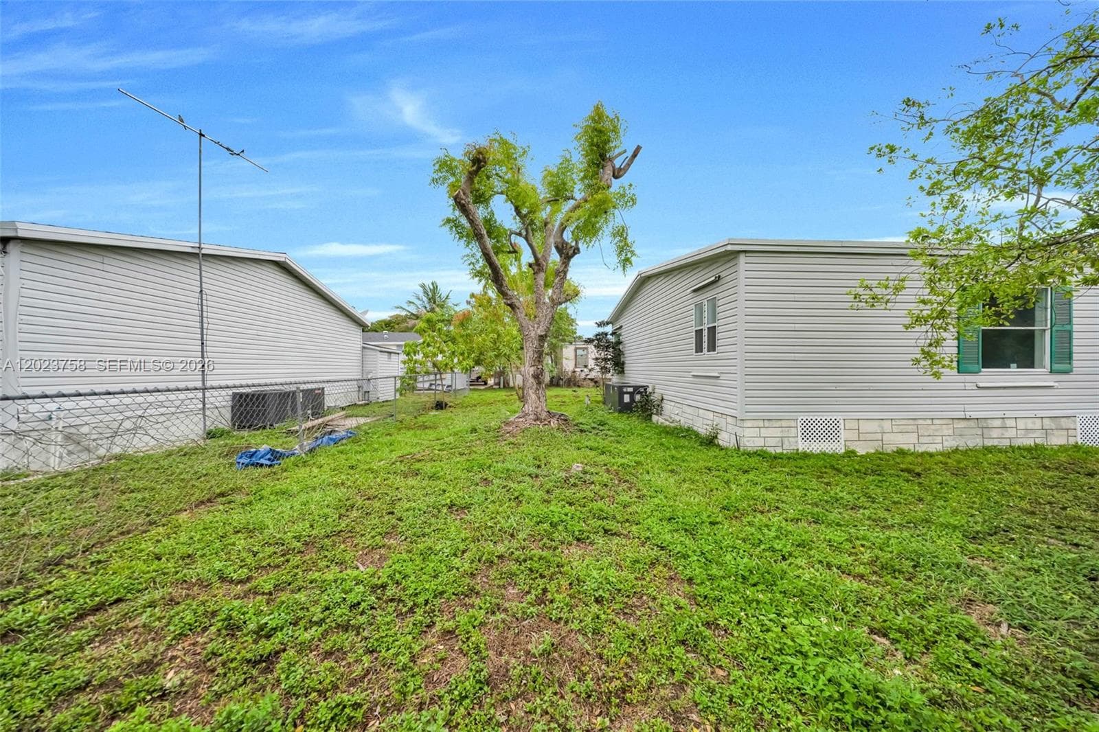 19800 SW 180th Ave lot 81 lot 82, Miami FL 33187 — 34