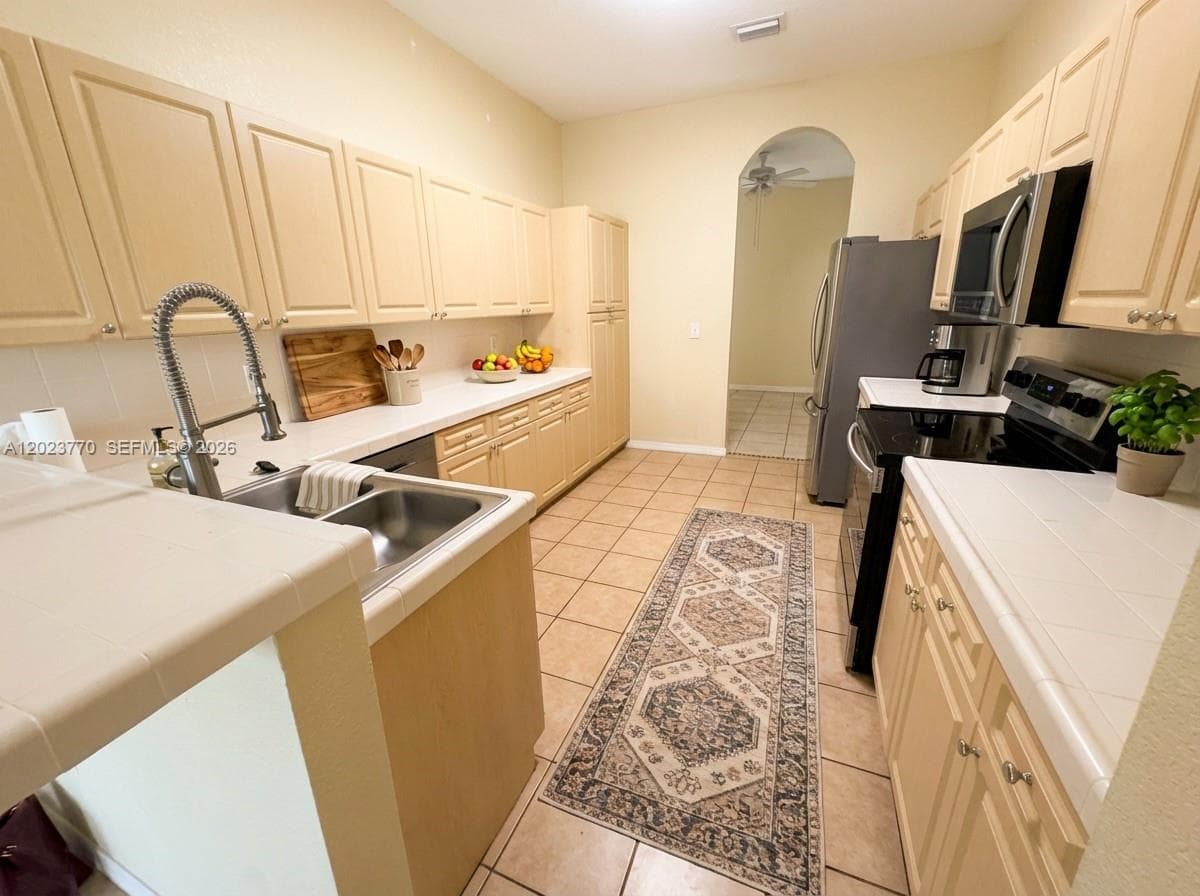 2363 SE 19th St, Homestead FL 33035 — 7