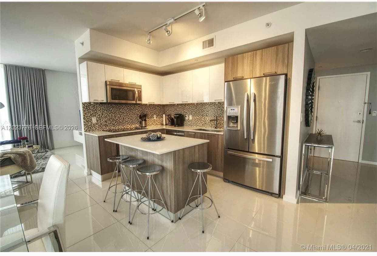 5300 Paseo Blvd   Unit 401 # 401, Doral FL 33166 — 2