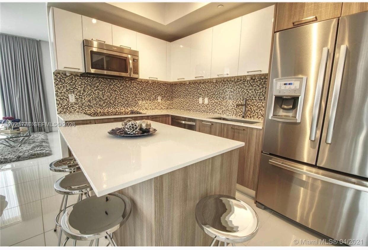 5300 Paseo Blvd   Unit 401 # 401, Doral FL 33166 — 24