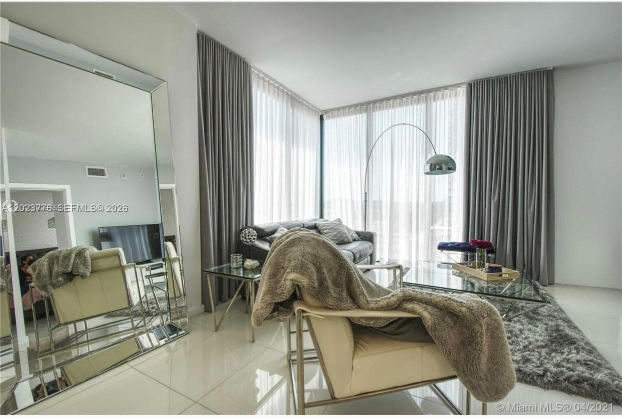 5300 Paseo Blvd   Unit 401 # 401, Doral FL 33166 — 4