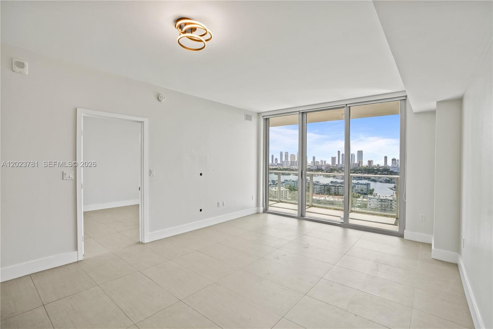 16385 Biscayne Blvd # 1919, North Miami Beach FL 33160 — 17