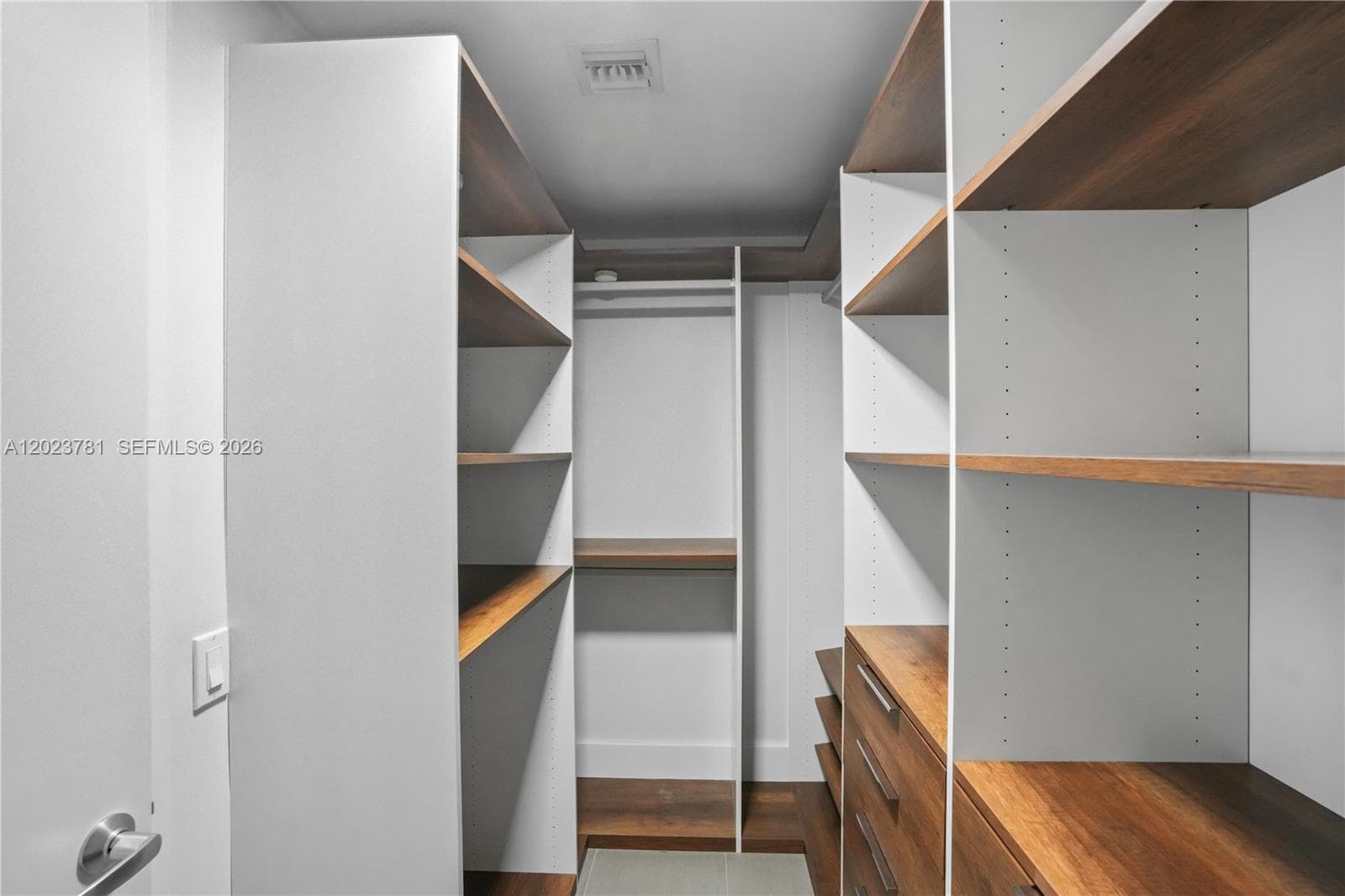 16385 Biscayne Blvd # 1919, North Miami Beach FL 33160 — 26