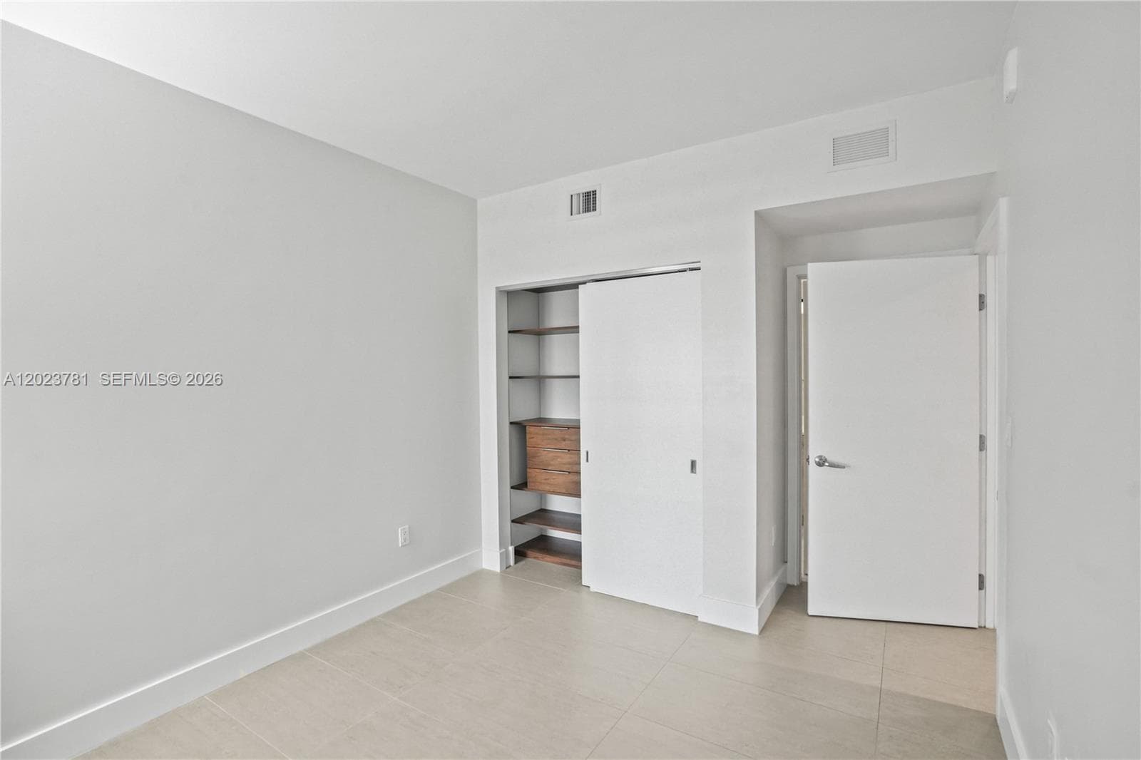 16385 Biscayne Blvd # 1919, North Miami Beach FL 33160 — 7