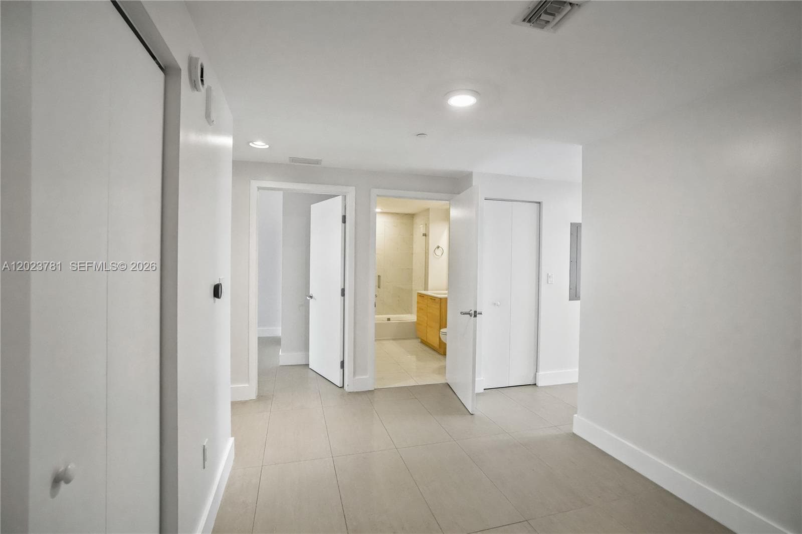 16385 Biscayne Blvd # 1919, North Miami Beach FL 33160 — 5