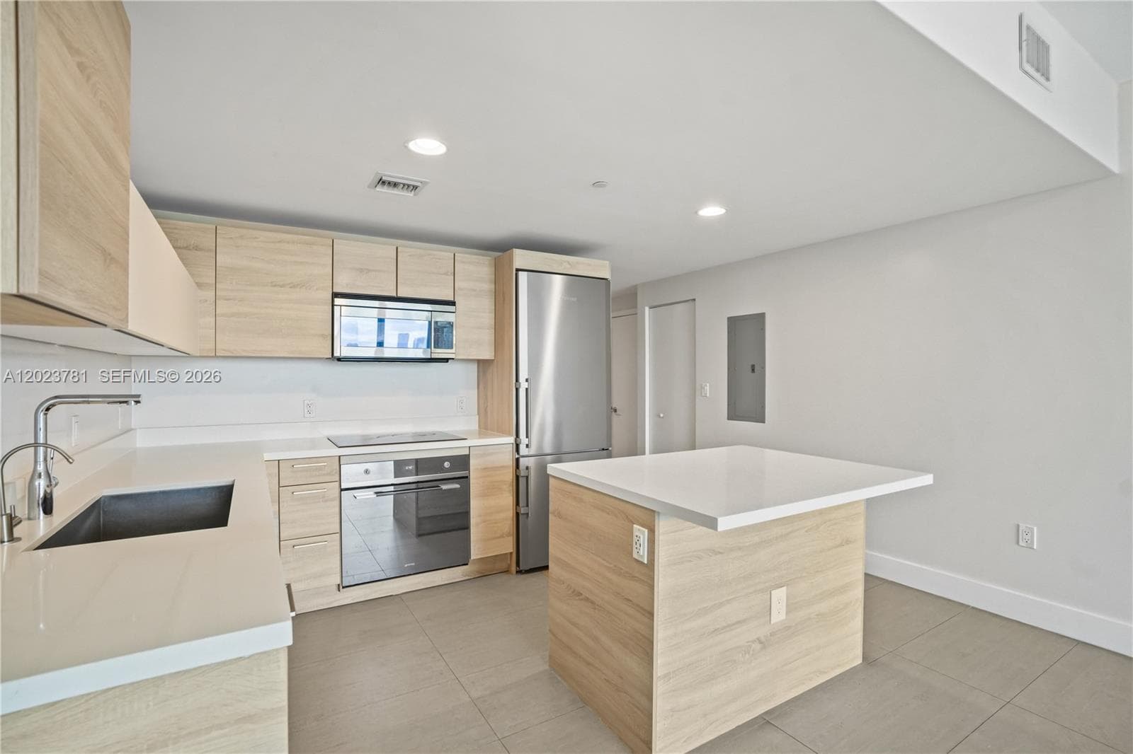16385 Biscayne Blvd # 1919, North Miami Beach FL 33160 — 10