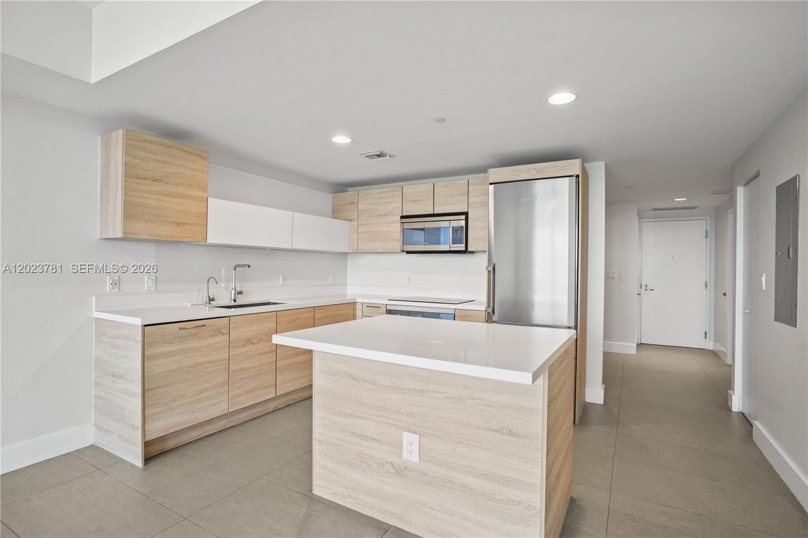 16385 Biscayne Blvd # 1919, North Miami Beach FL 33160 — 14