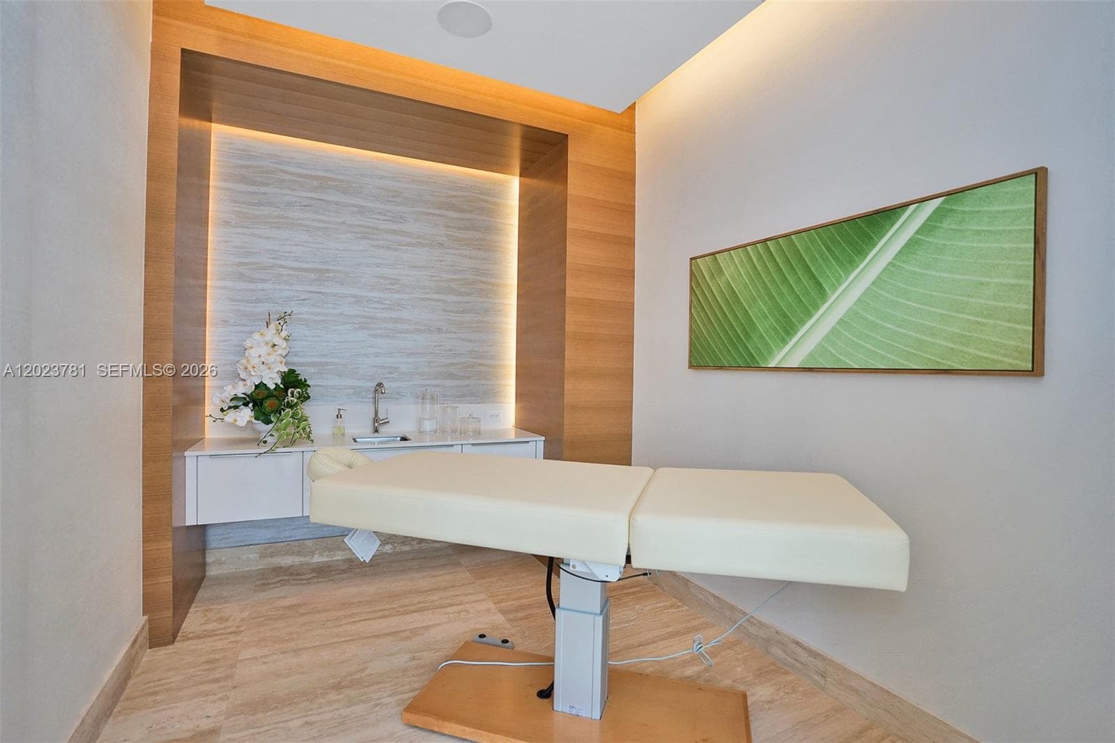 16385 Biscayne Blvd # 1919, North Miami Beach FL 33160 — 41