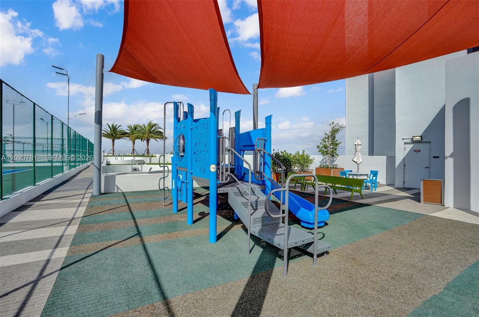 16385 Biscayne Blvd # 1919, North Miami Beach FL 33160 — 58