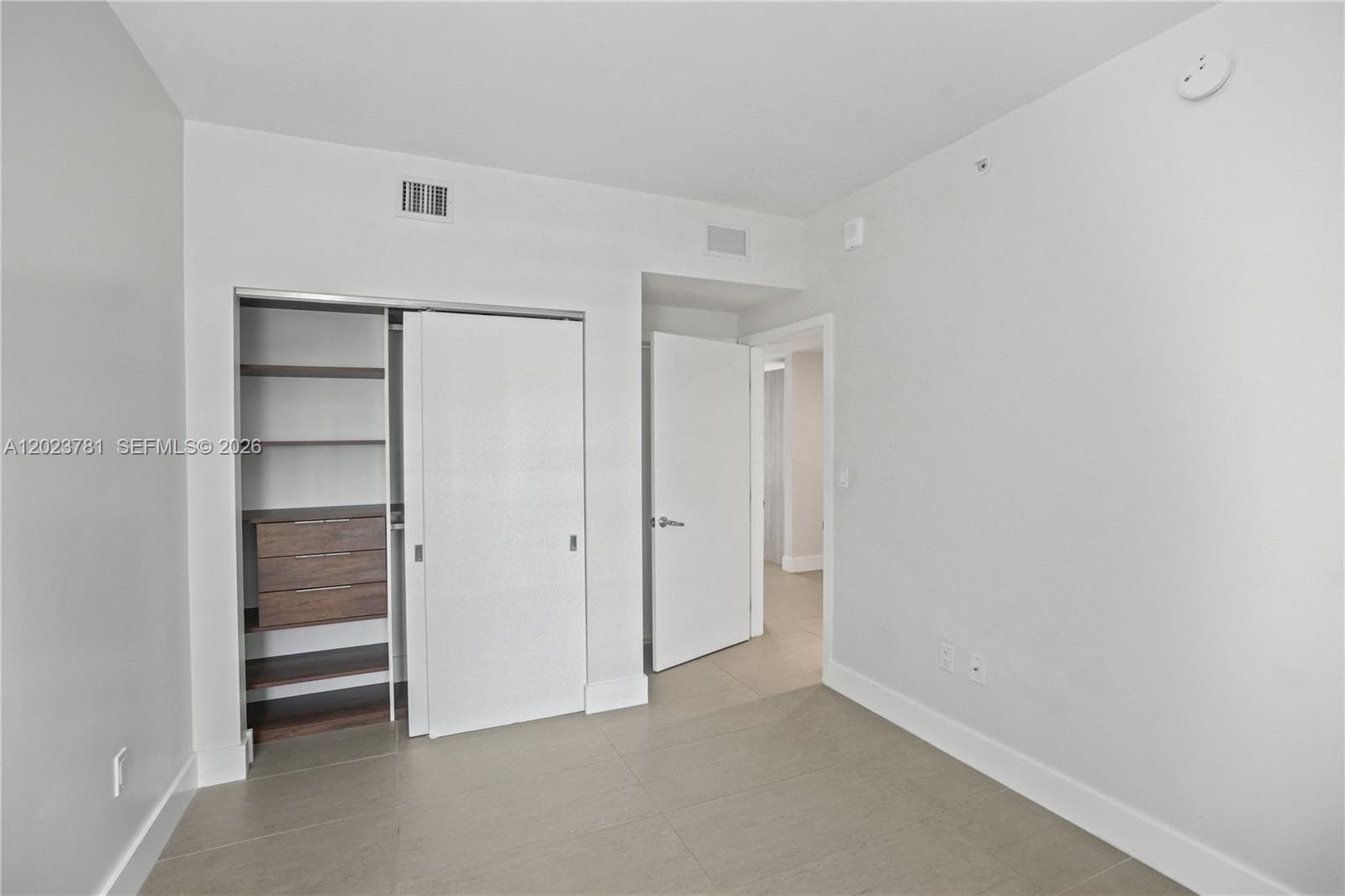 16385 Biscayne Blvd # 1919, North Miami Beach FL 33160 — 8