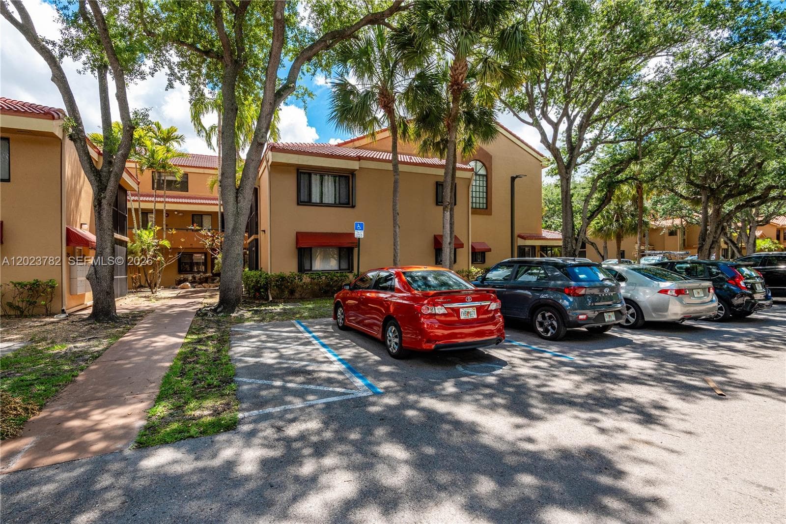 15525 N Miami Lakeway N # 8, Miami Lakes FL 33014 — 2