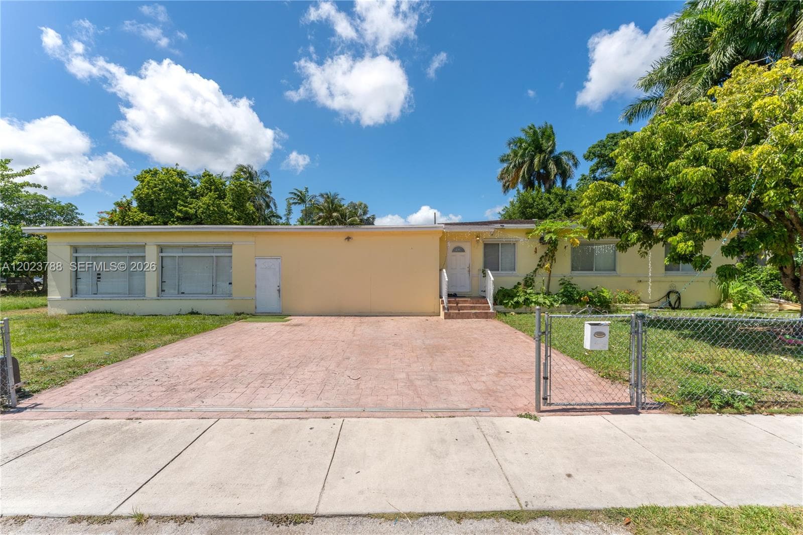 329 NW 13th St, Homestead FL 33030 — 6