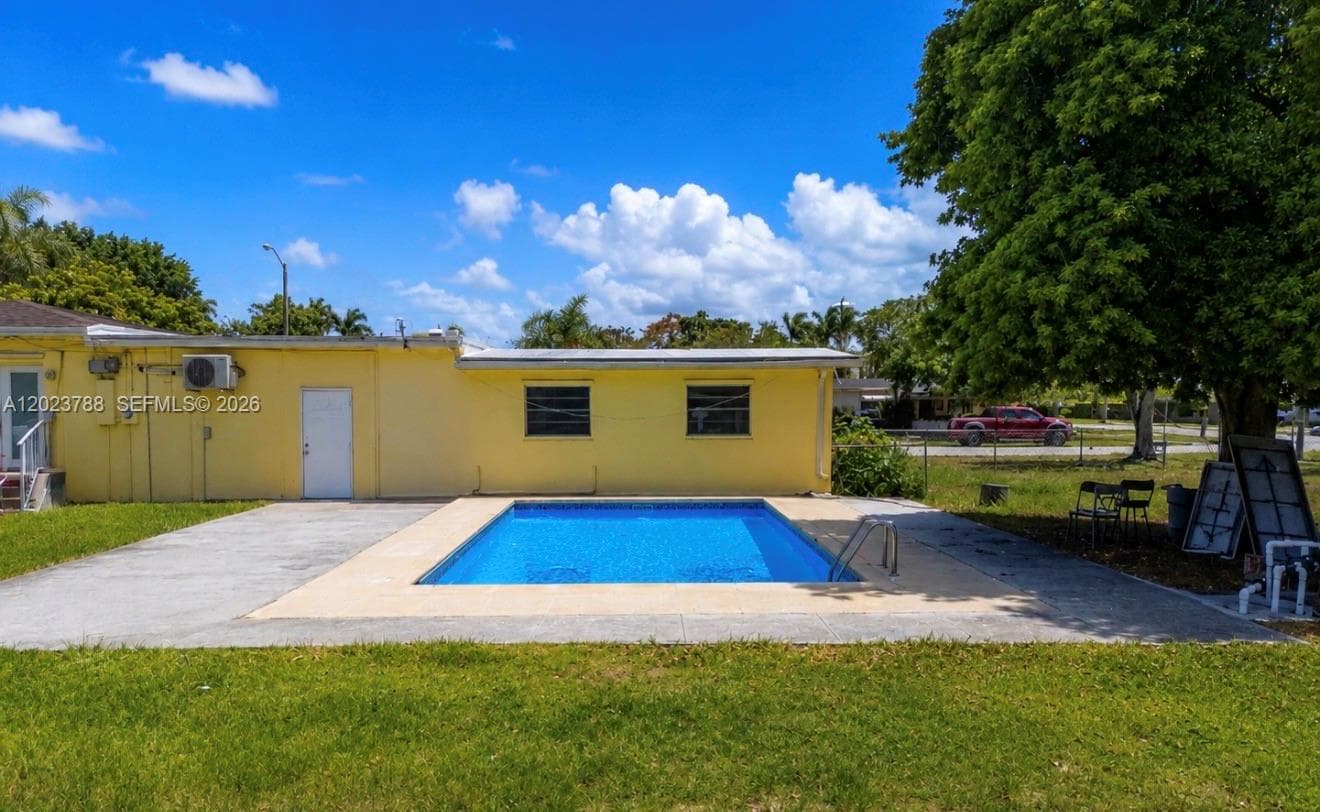 329 NW 13th St, Homestead FL 33030 — 3