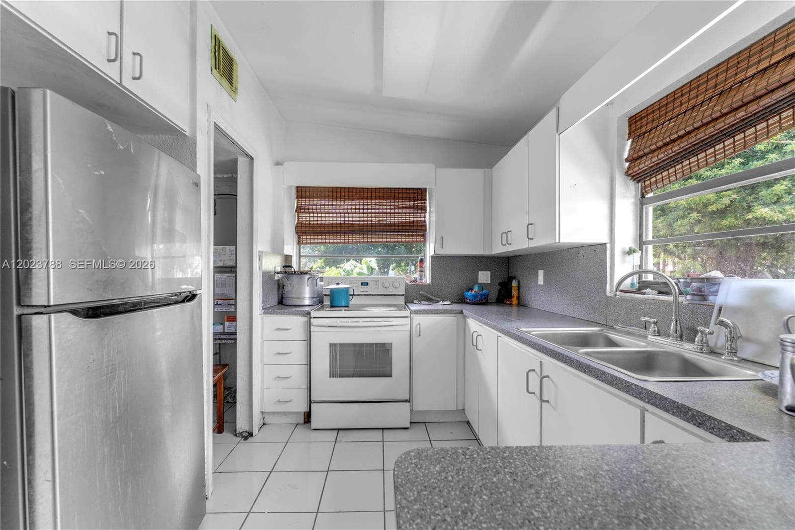 329 NW 13th St, Homestead FL 33030 — 21