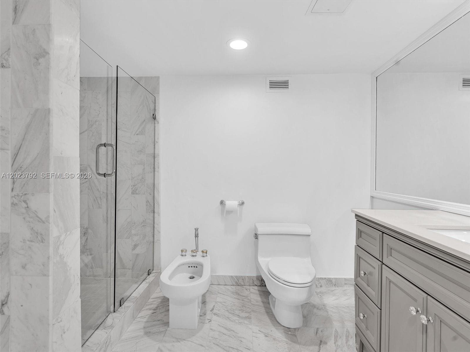 825 Brickell Bay Dr # 2048, Miami FL 33131 — 26