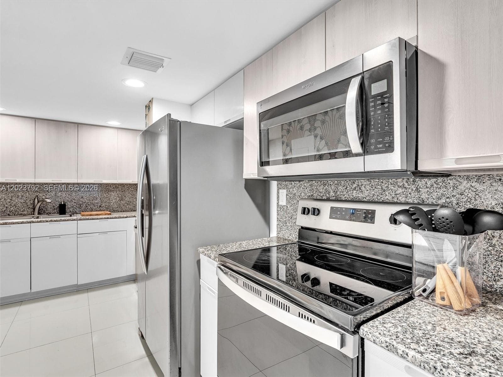 825 Brickell Bay Dr # 2048, Miami FL 33131 — 9