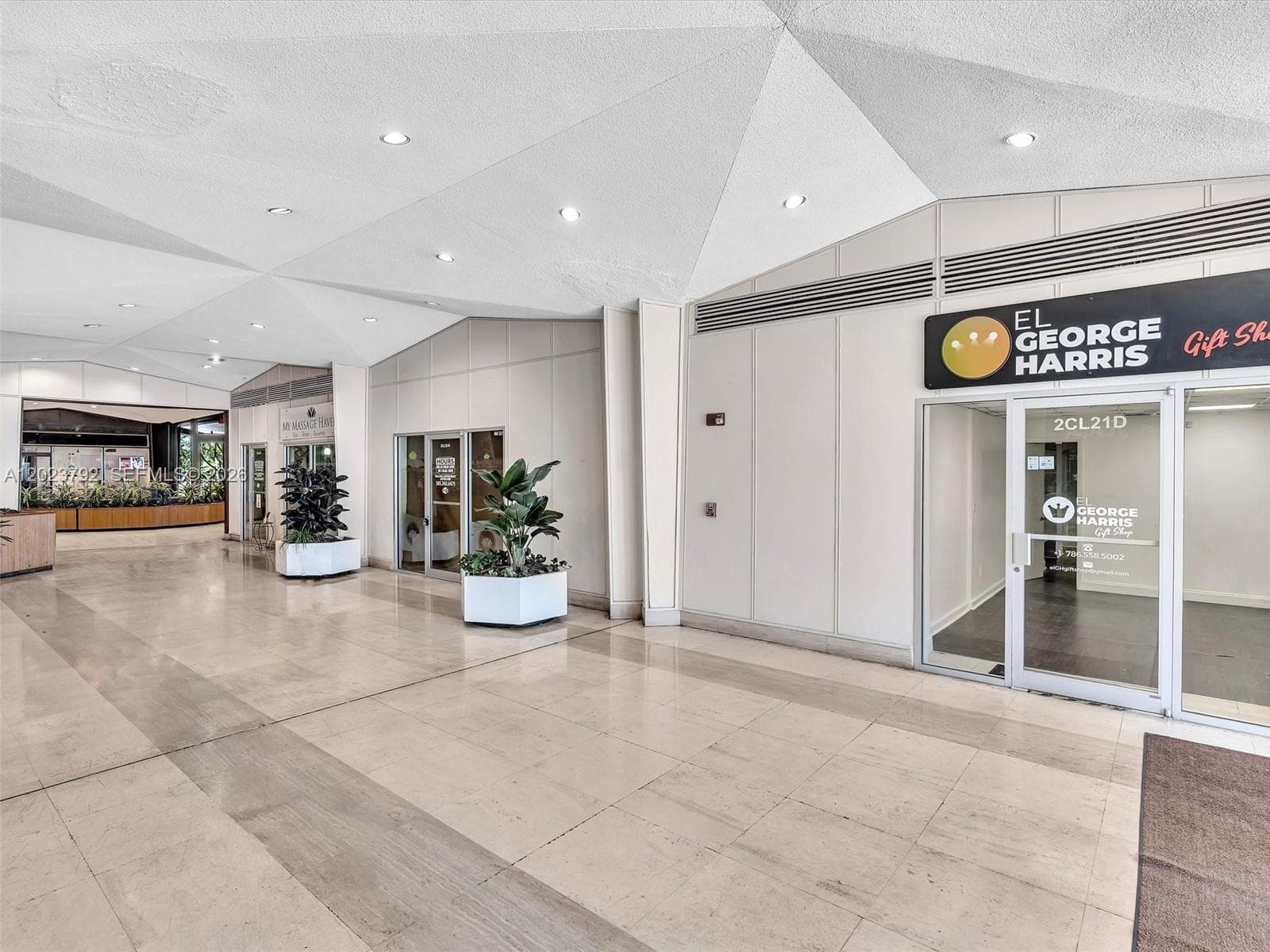 825 Brickell Bay Dr # 2048, Miami FL 33131 — 54
