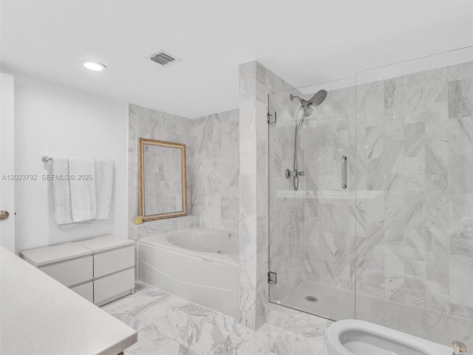 825 Brickell Bay Dr # 2048, Miami FL 33131 — 25